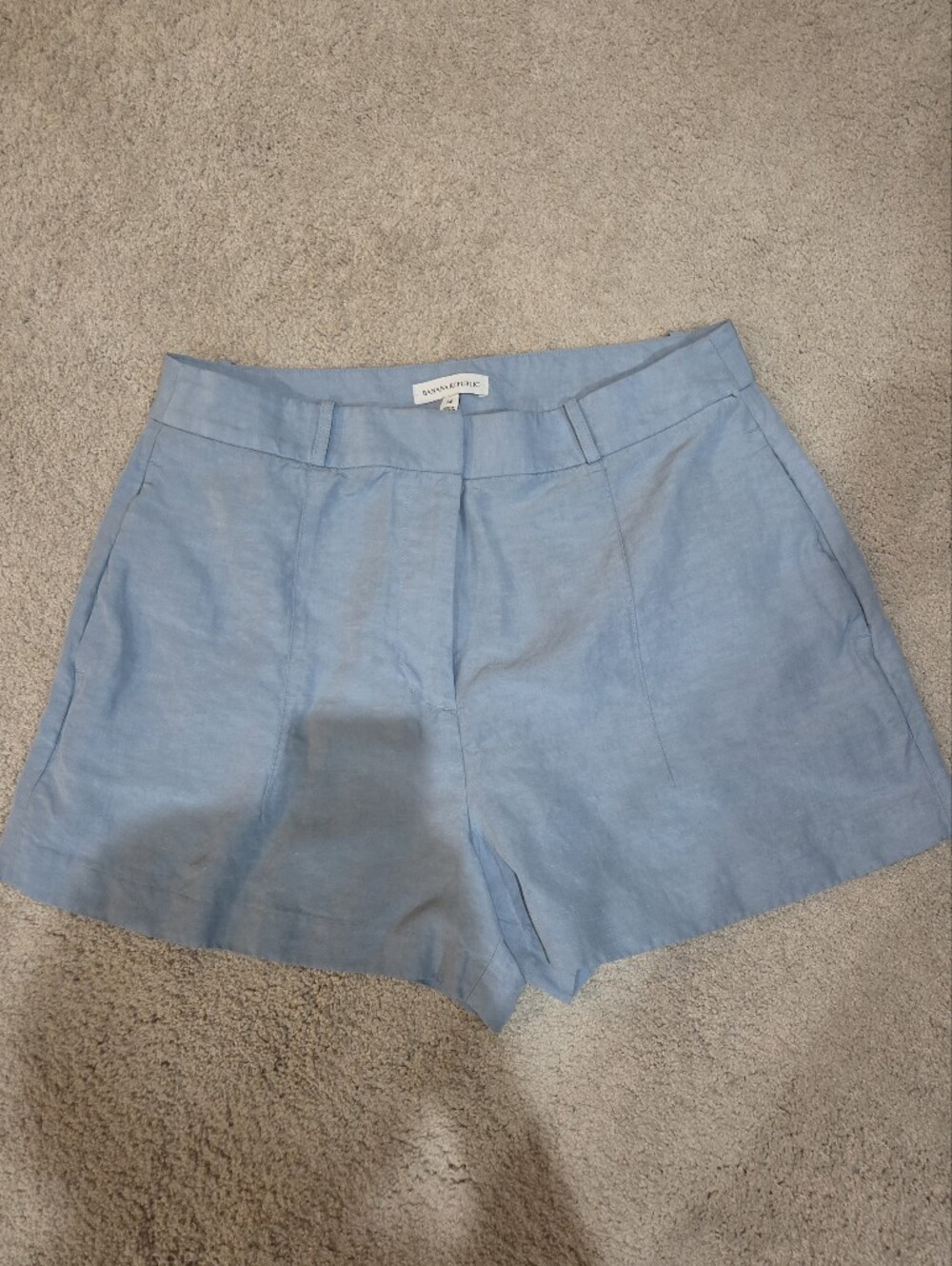 Banana Republic Womwns Linen-Blend Light Blue Shorts Size 14